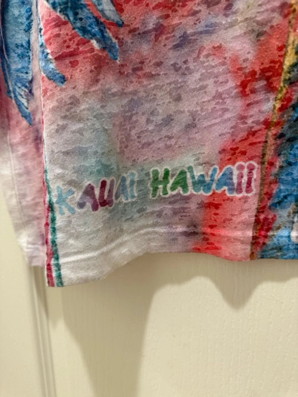Blue 84 V-Neck Palm Watercolor Tee in White, Pink & Blue - Picture 3 of 4